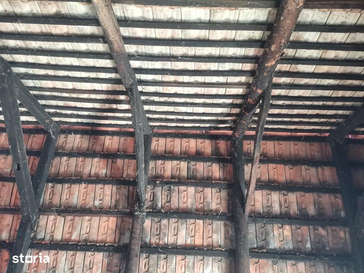 Casă cu 3 camere cu Teren 1356 Mp în Sâmbăta