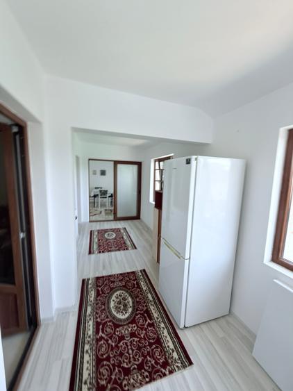 Casă individuală cu 2 camere cu Teren 890 Mp în Central