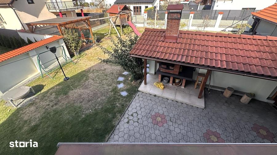 Casă cu 5 camere cu Teren 950 Mp în Șelimbăr