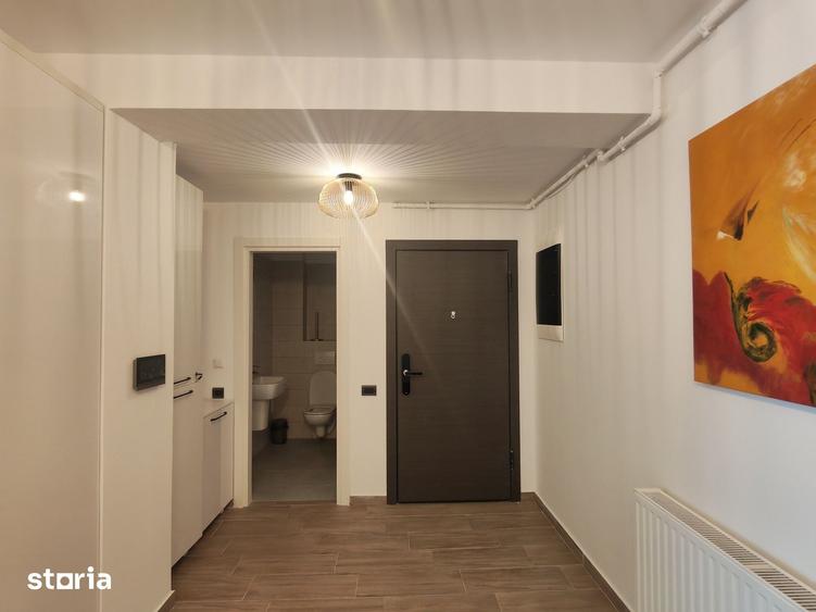Apartament cu 2 camere semidecomandat în Central