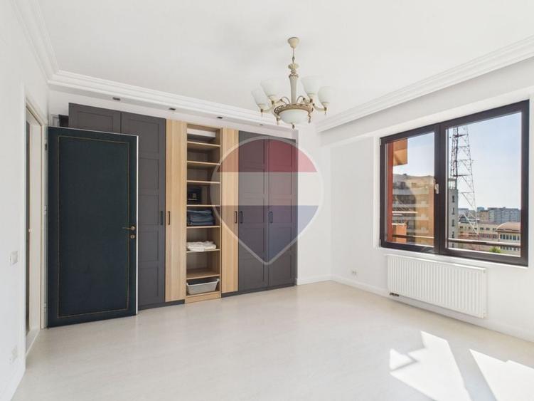 Apartament 4 camere de închiriat în Central Park - 8