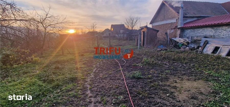 Casă cu 2 camere cu Teren 1100 Mp în Sântimbru