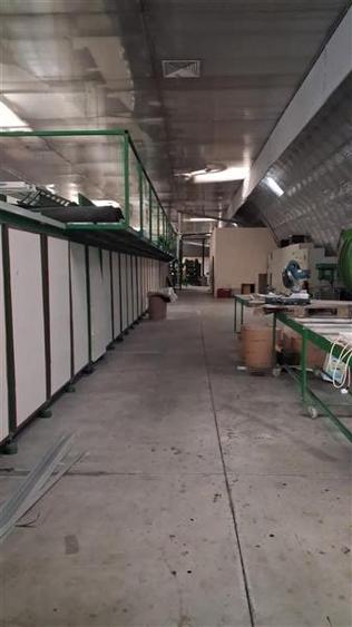 Spațiu industrial, de 1,500 mp, în Central