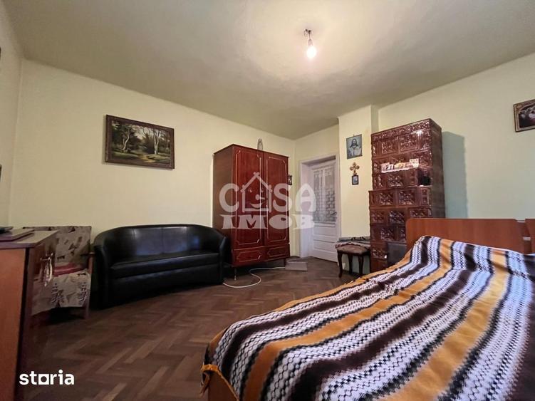 Casă cu 4 camere decomandat cu Teren 980 Mp în Sud