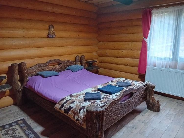 Casă cu 4 camere în Central
