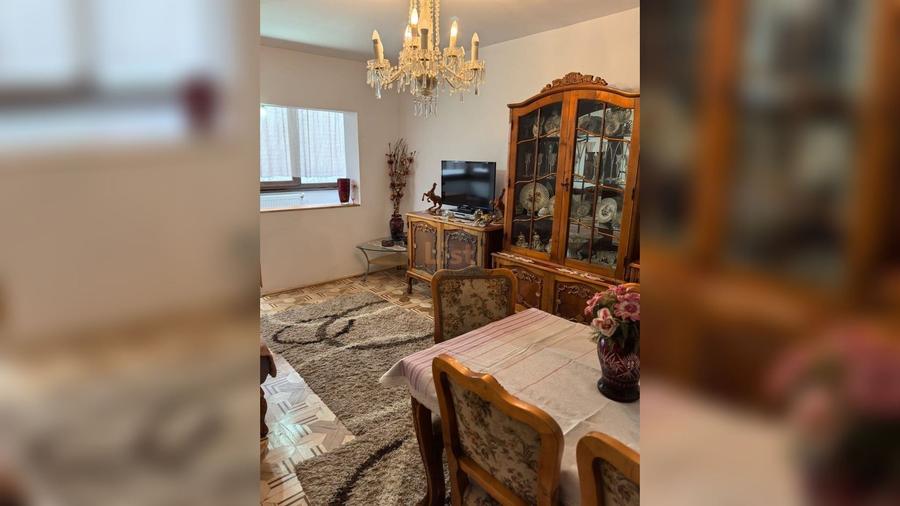 Apartament cu 4 camere decomandat, mobilat în Central