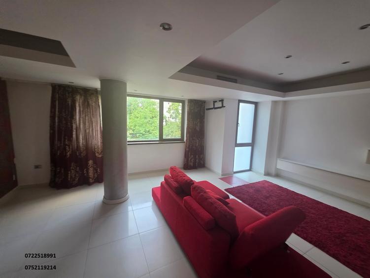 Apartament cu 3 camere decomandat, mobilat în Moșilor