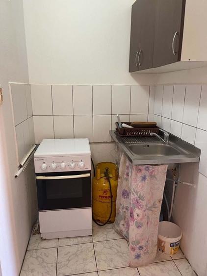 Garsonieră semidecomandată în Buziașului