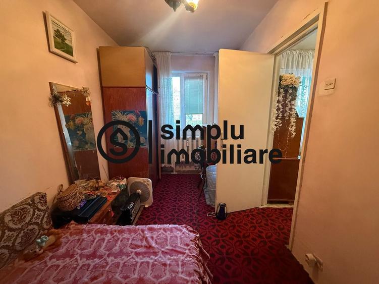 Apartament cu 2 camere semidecomandat, mobilat în Craiovița Nouă