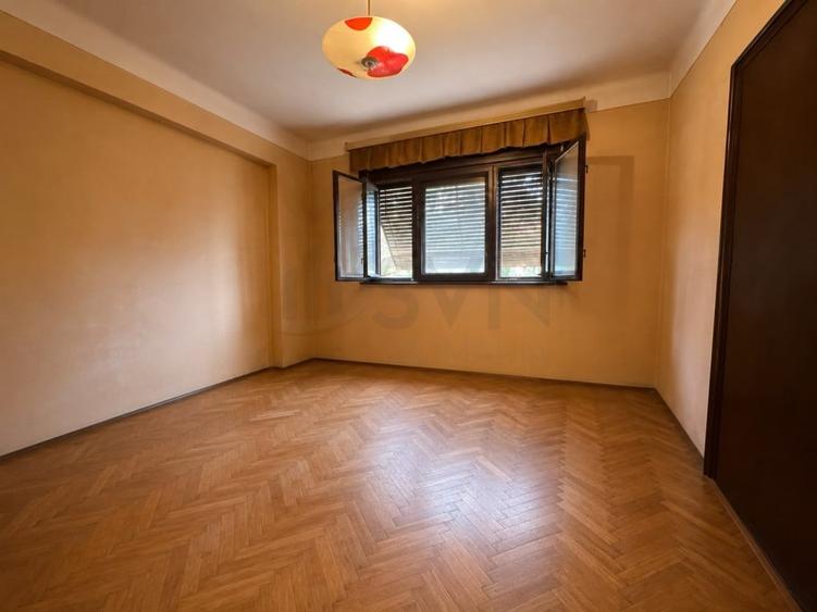 Casă cu 5 camere cu Teren 100 Mp în Alba Iulia