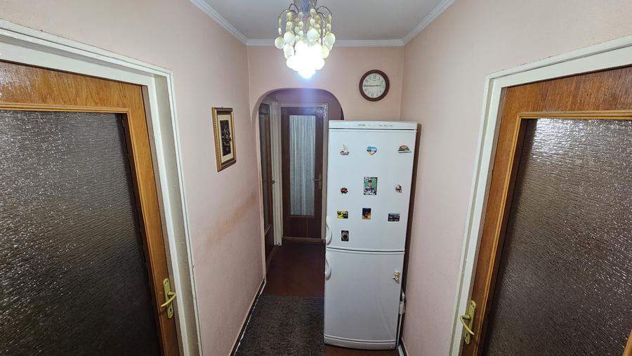 Apartament cu 2 camere decomandat în Micro 13