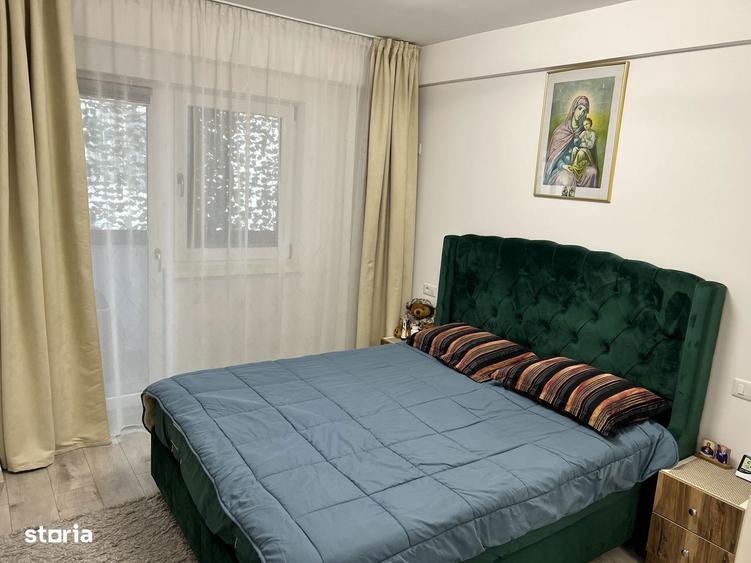 Apartament cu 3 camere, mobilat în 1 Mai