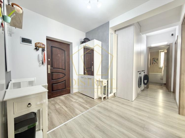 Apartament cu 3 camere decomandat, mobilat în Giroc
