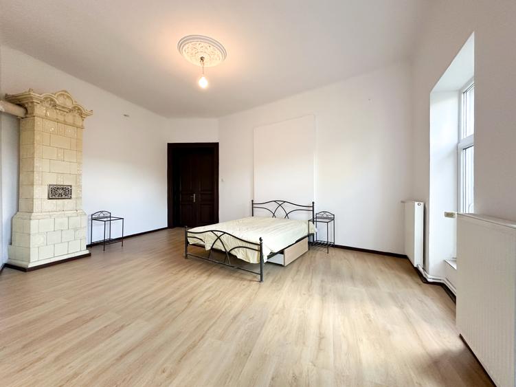 Apartament cu 4 camere semidecomandat în Kogălniceanu