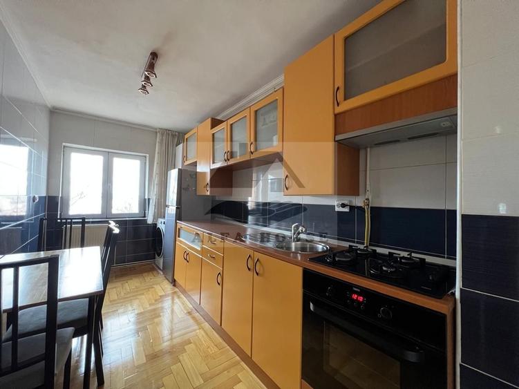Apartament cu 3 camere decomandat în Central
