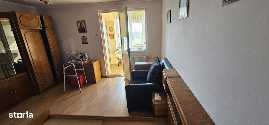 Garsonieră în Far