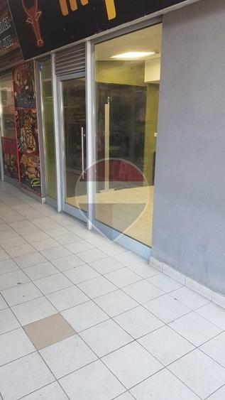 Spațiu comercial, de 48 mp, în Domenii