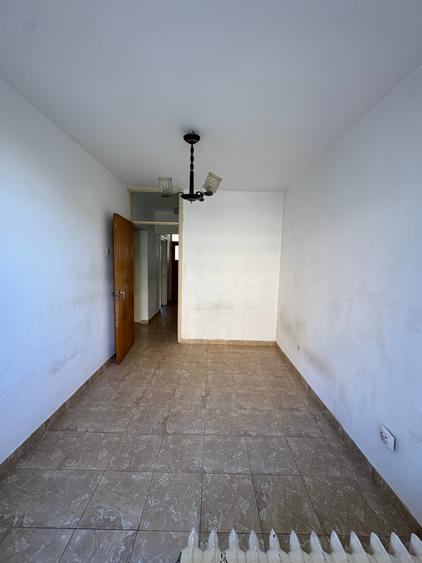 Apartament cu 3 camere decomandat în Ozana