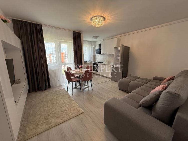 Apartament cu 3 camere semidecomandat, mobilat în Theodor Pallady