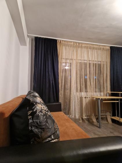 Apartament cu 2 camere decomandat în Exterior Vest
