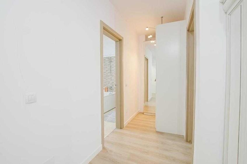 Inchiriez apartament 2 camere , utilat si mobilat - 2
