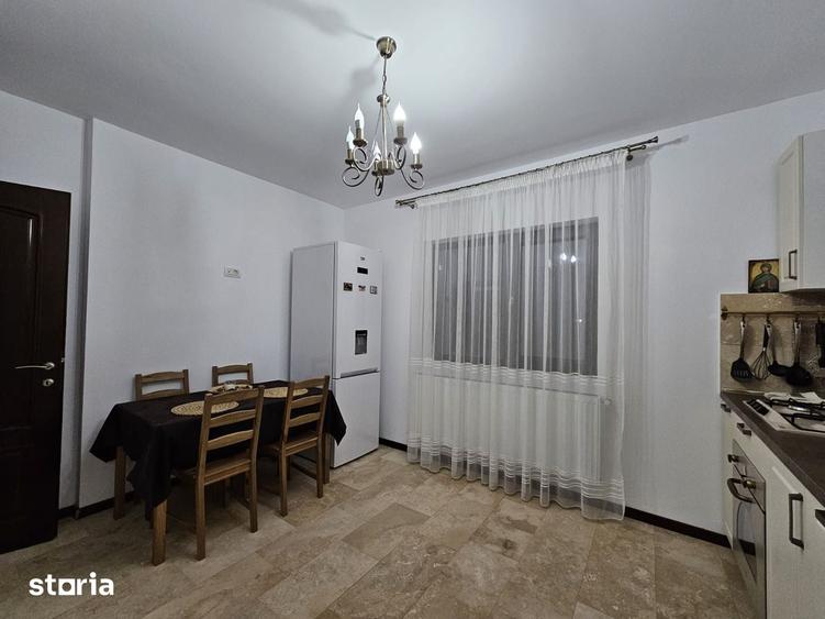 Casă cu 4 camere cu Teren 566 Mp în Central