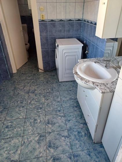 Casă cu 5 camere cu Teren 70 Mp în Central