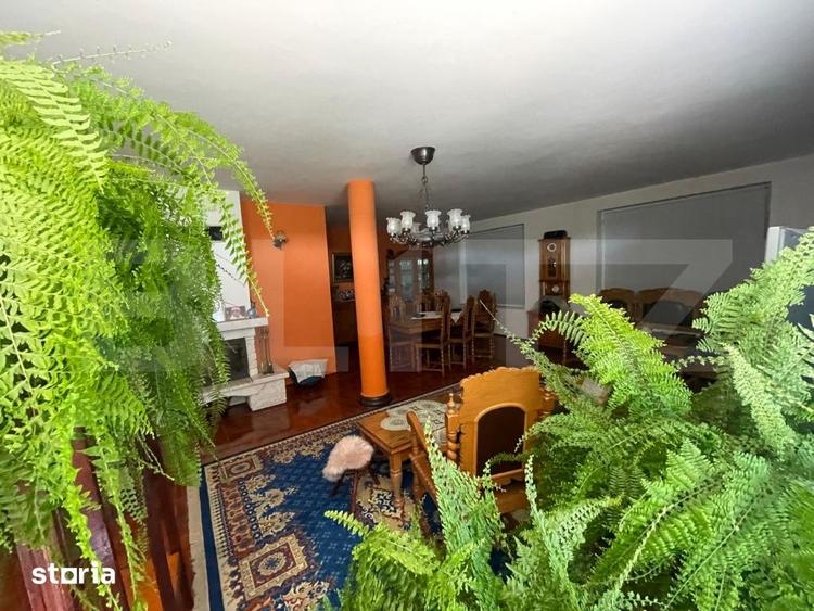 Casă cu 7 camere cu Teren 17000 Mp în Oboga