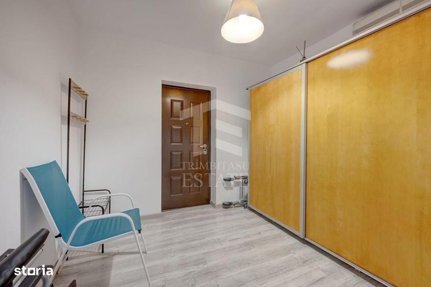 Casă cu 4 camere în Central