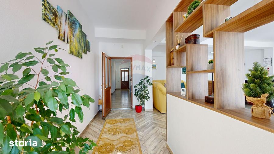 Spațiu comercial, de 386.45 mp, în Sâmbăta de Sus