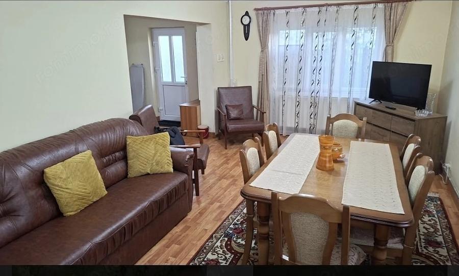 Casă cu Teren 1000 Mp în Central