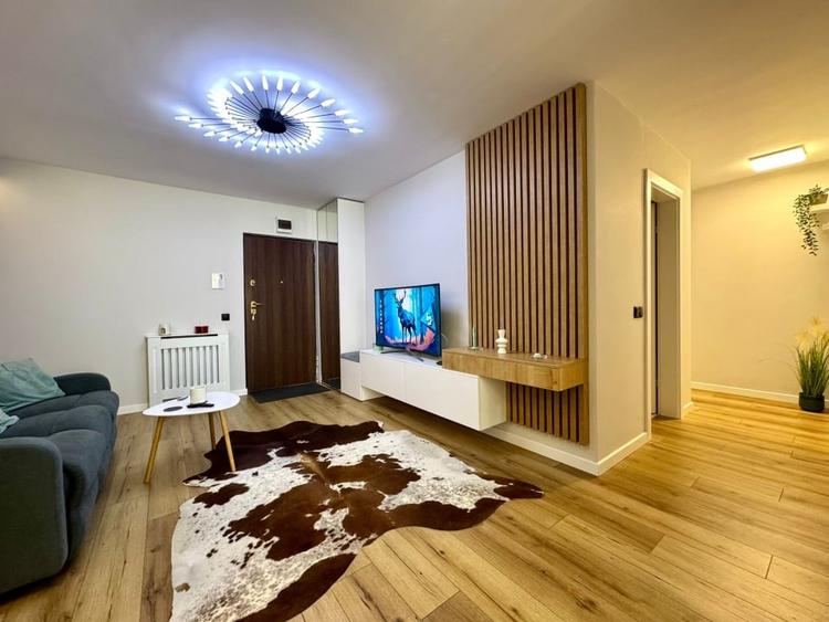 Apartament cu 3 camere semidecomandat, mobilat în Grigorescu