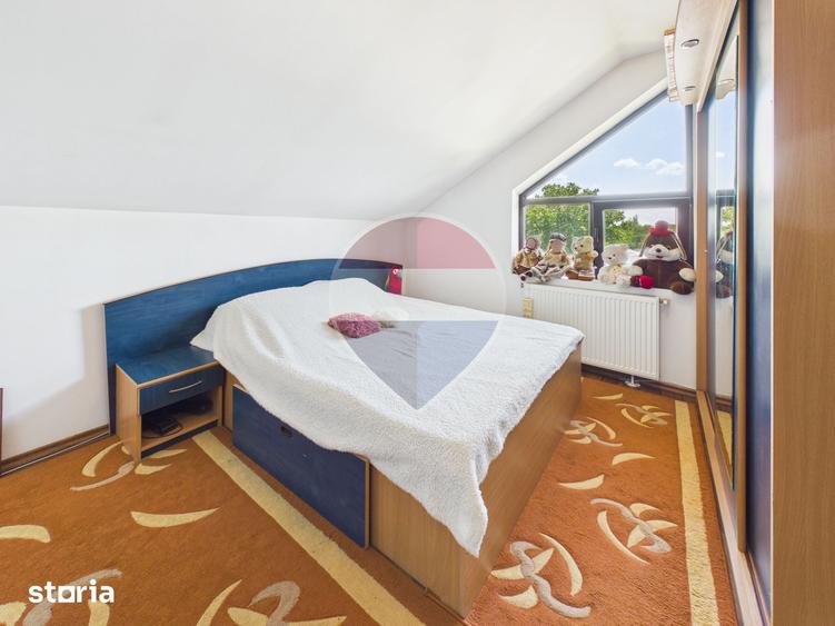 Casă cu Teren 1300 Mp în Central