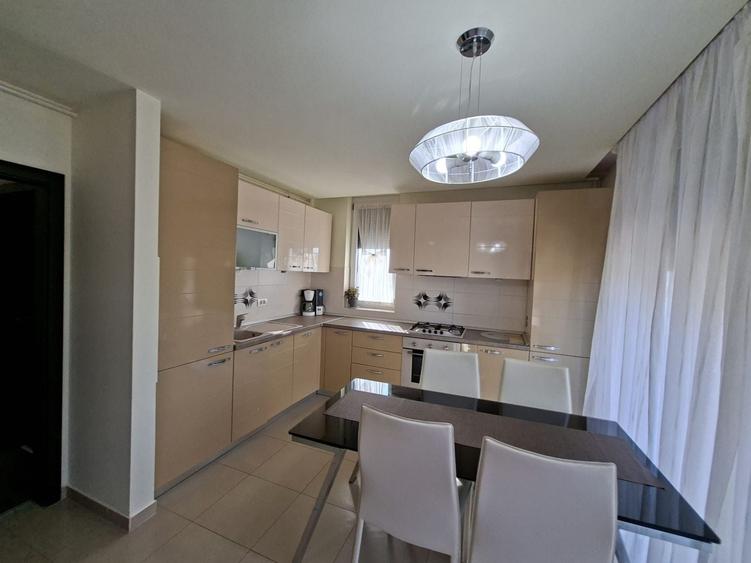 Apartament cu 3 camere decomandat, mobilat în Braytim