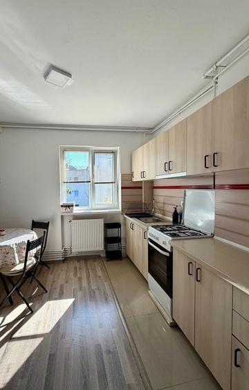 Apartament cu 2 camere semidecomandat în Podgoria