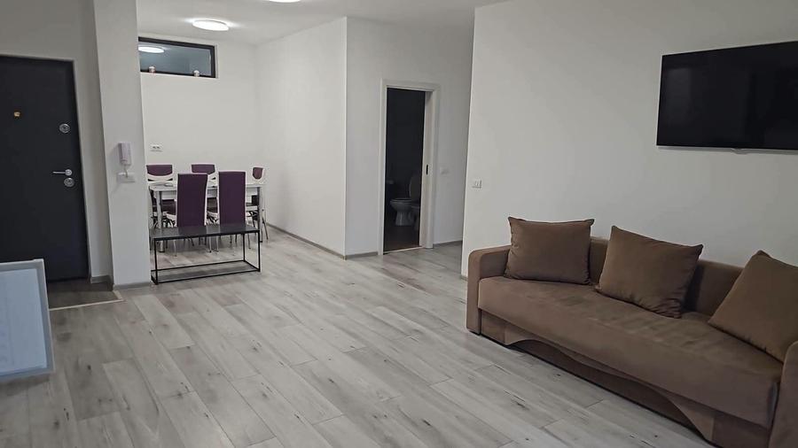 Apartament cu 2 camere decomandat în Exterior Vest