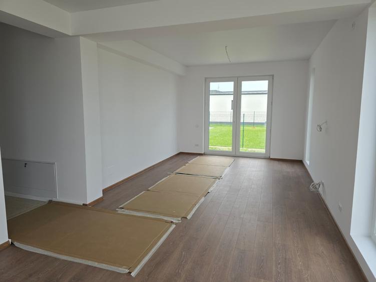 Casă individuală cu 3 camere cu Teren 380 Mp în Berceni