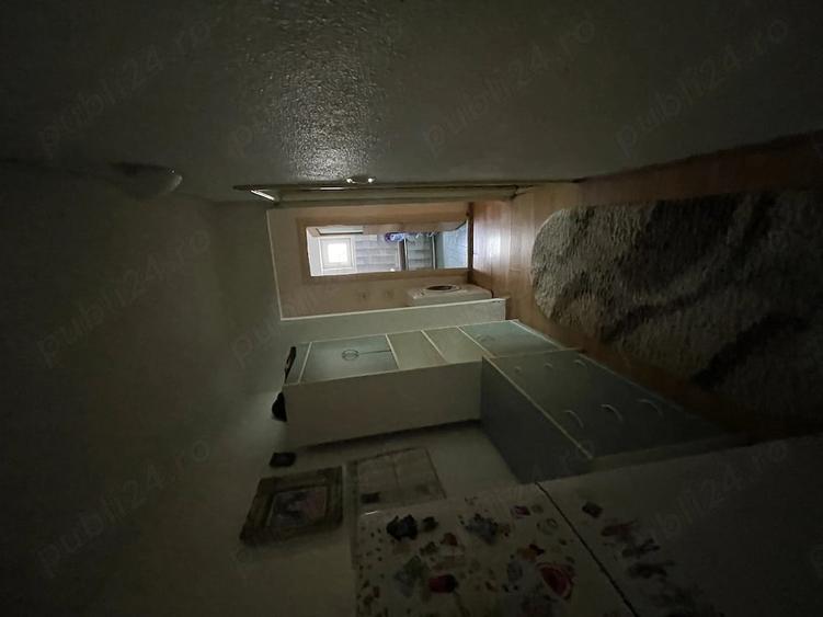 Apartament cu 3 camere decomandat în Steaua