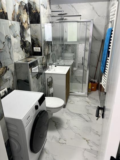 Apartament cu 2 camere semidecomandat în Exterior Vest