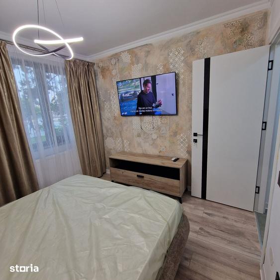 Apartament cu 3 camere decomandat în Mazepa 1