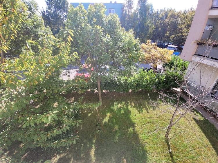 Apartament cu 2 camere semidecomandat în Băneasa
