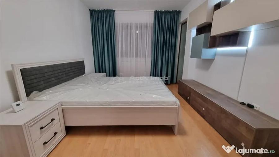Garsonieră decomandată în Micro 20