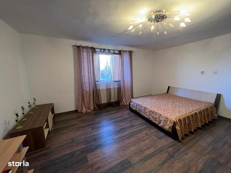 Casă cu 5 camere cu Teren 150 Mp în Central