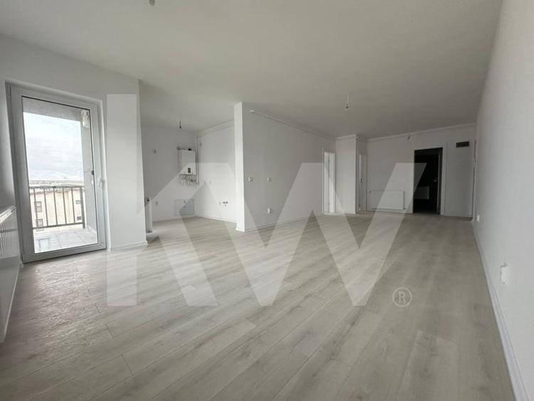 Apartament cu 3 camere semidecomandat în Șelimbăr — fotografia 3