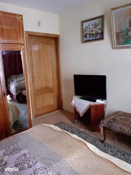 Casă cu 5 camere cu Teren 1243 Mp în Slobozia Nouă