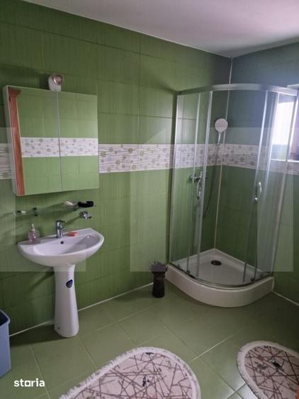 Casă cu 8 camere cu Teren 2252 Mp în Coșula