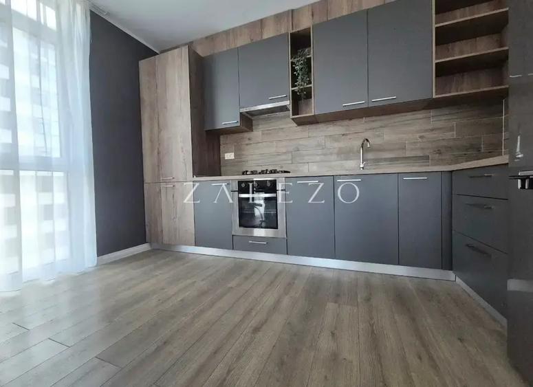 Apartament cu 2 camere semidecomandat, mobilat în Central