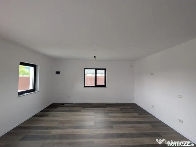 Casă cu 4 camere cu Teren 350 Mp în Central