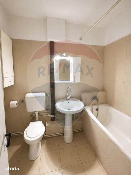 Apartament cu 3 camere de vanzare in zona Capitol - 12