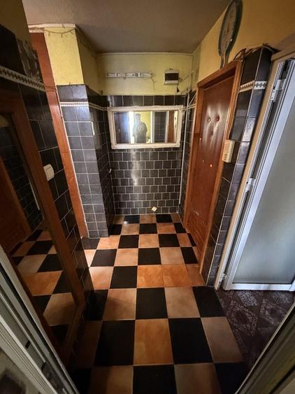 Apartament cu 3 camere decomandat în Bere